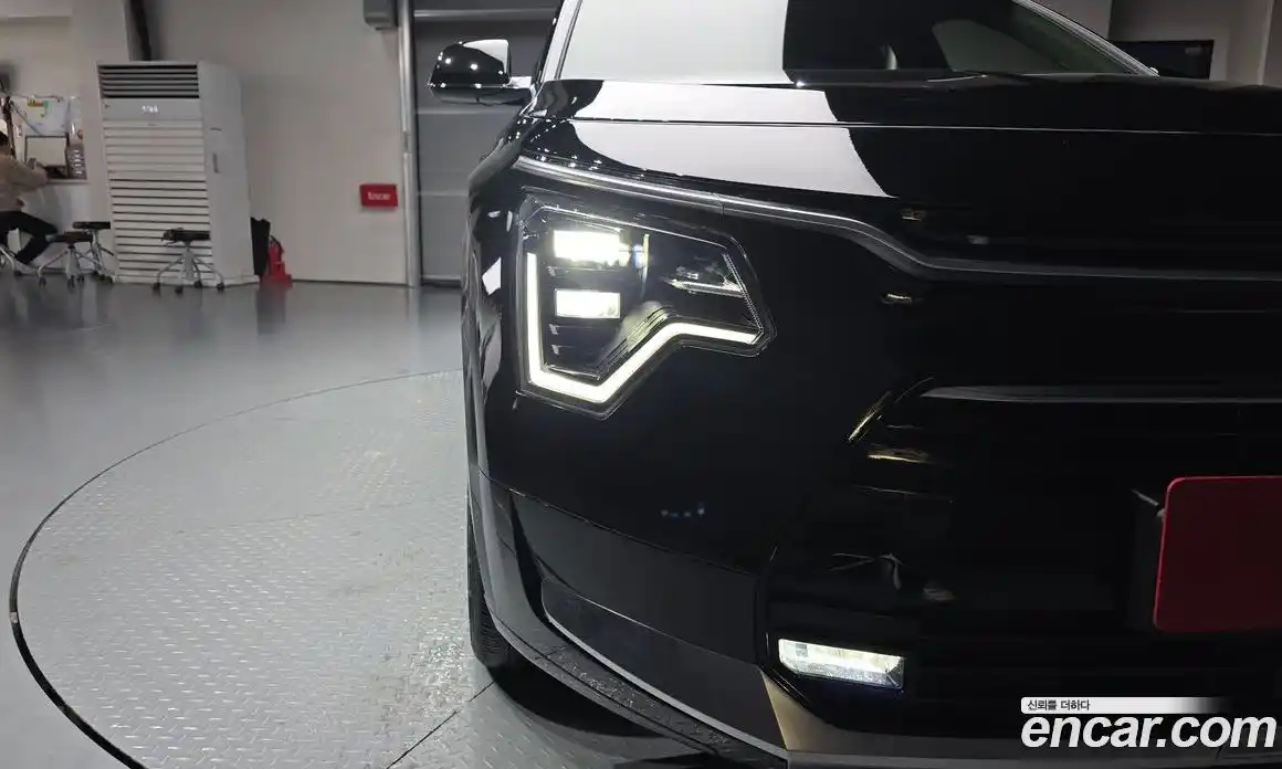 Kia Niro 2023 1.6 Автомат в Москве № 132323, фото 3