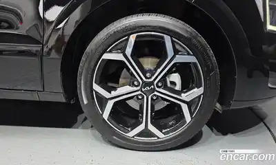 Kia Niro 2023 1.6 Автомат в Москве № 132323, миниатюра 8