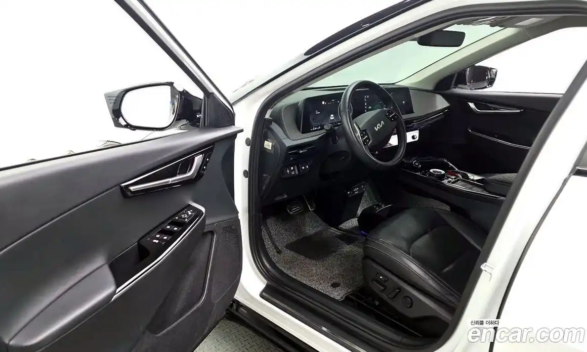 Kia EV6 2022 0.1 Автомат в Москве № 133641, фото 19