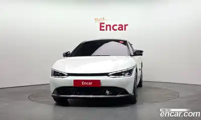 Kia EV6 2022 0.1 Автомат в Москве № 133641, миниатюра 9