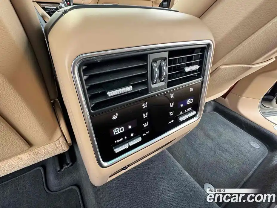 Porsche Cayenne 2023 3.0 Автомат в Москве № 134982, фото 12