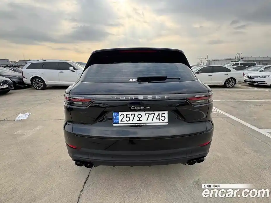 Porsche Cayenne 2023 3.0 Автомат в Москве № 134982, фото 16