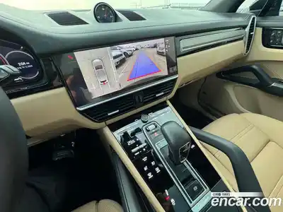 Porsche Cayenne 2023 3.0 Автомат в Москве № 134982, миниатюра 6