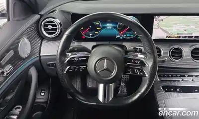 Mercedes-Benz E-Class 2021 2.0 Автомат в Москве № 135368, миниатюра 2