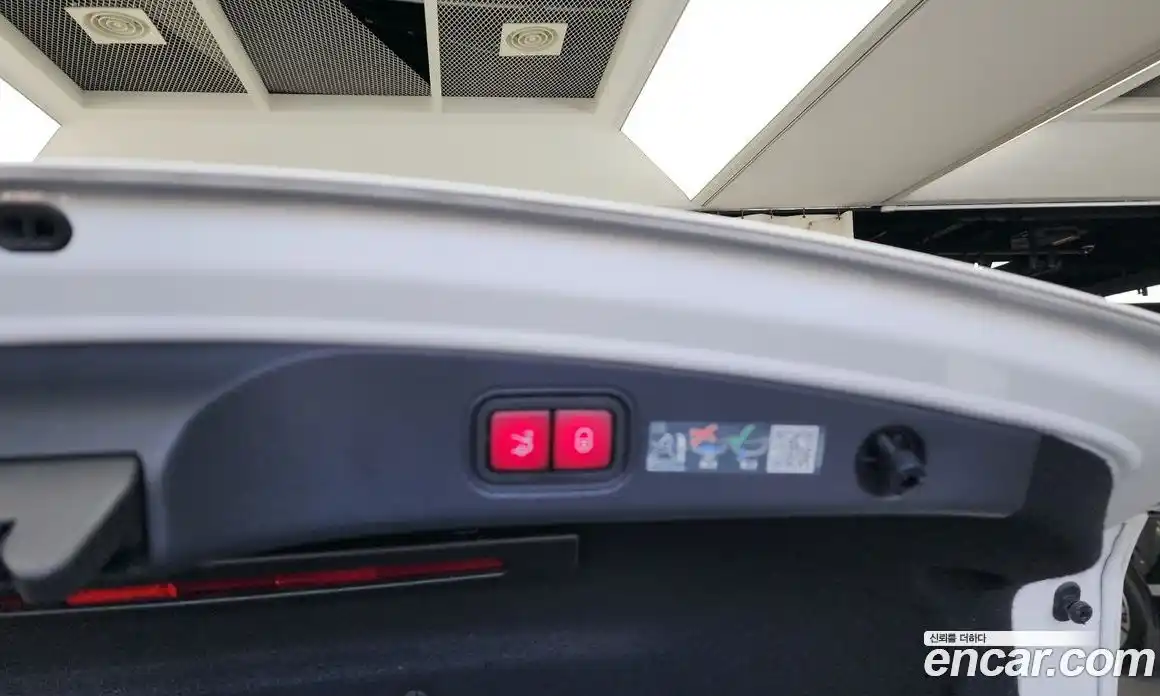 Mercedes-Benz E-Class 2023 2.0 Автомат в Москве № 137154, фото 13