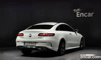 Mercedes-Benz E-Class 2023 2.0 Автомат в Москве № 137154, миниатюра 2