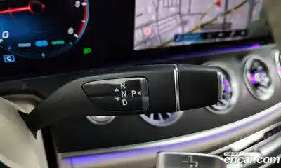 Mercedes-Benz E-Class 2023 2.0 Автомат в Москве № 137154, миниатюра 3