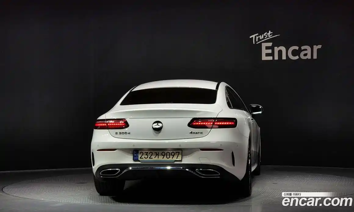 Mercedes-Benz E-Class 2023 2.0 Автомат в Москве № 137154, фото 9