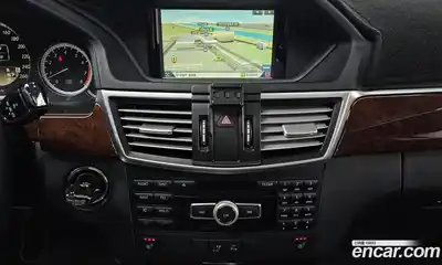 Mercedes-Benz E-Class 2012 3.5 Автомат в Москве № 137751, миниатюра 2