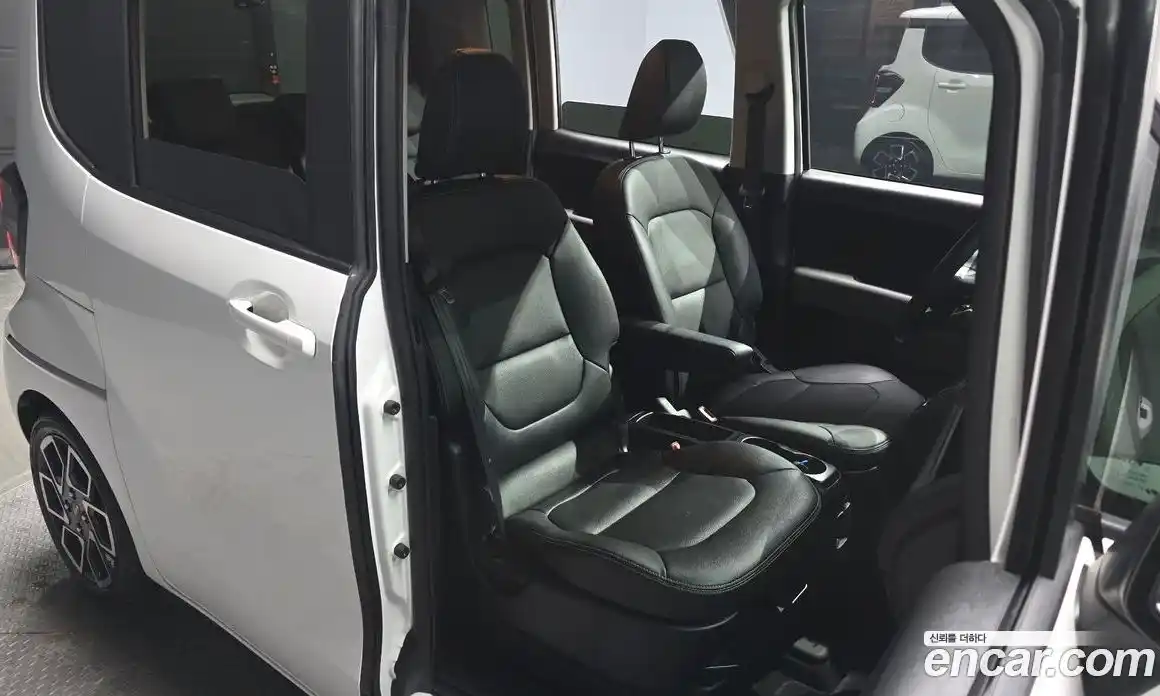 Kia Ray 2023 1.0 Автомат в Москве № 13875, фото 3