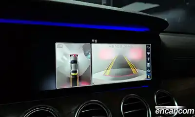 Mercedes-Benz E-Class 2020 2.0 Автомат в Москве № 140375, миниатюра 11