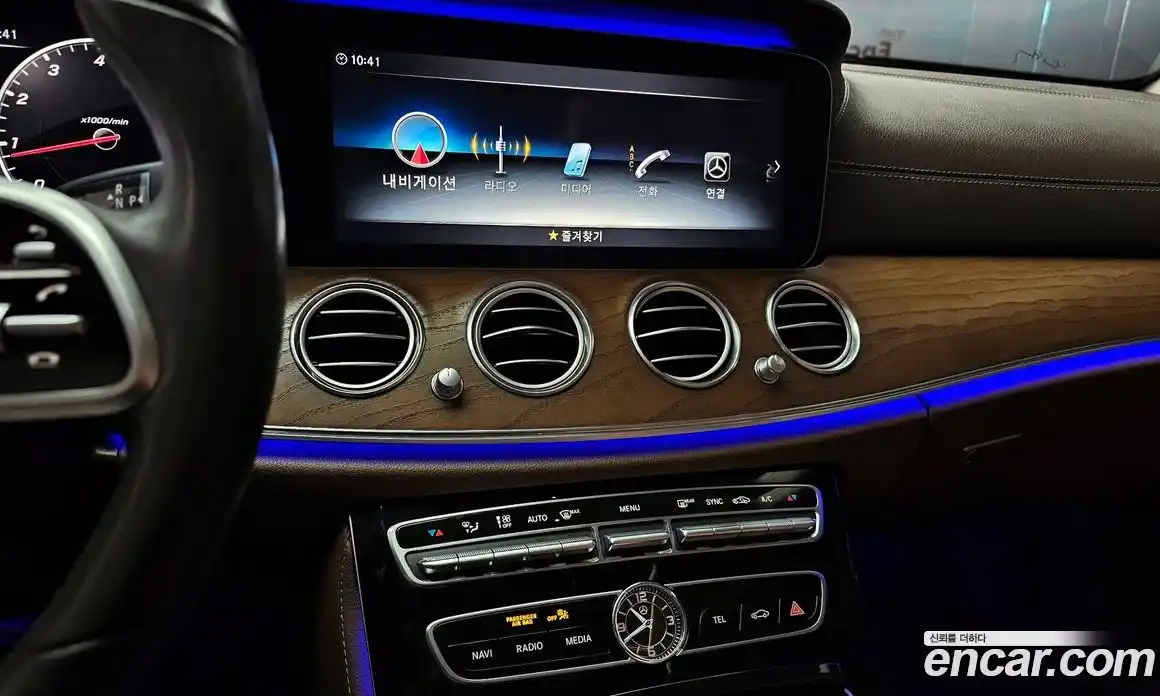 Mercedes-Benz E-Class 2020 2.0 Автомат в Москве № 140375, фото 18