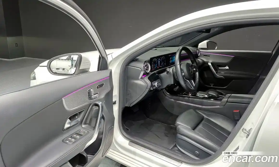 Mercedes-Benz A-Class 2021 1.9 Автомат в Москве № 142286, фото 13