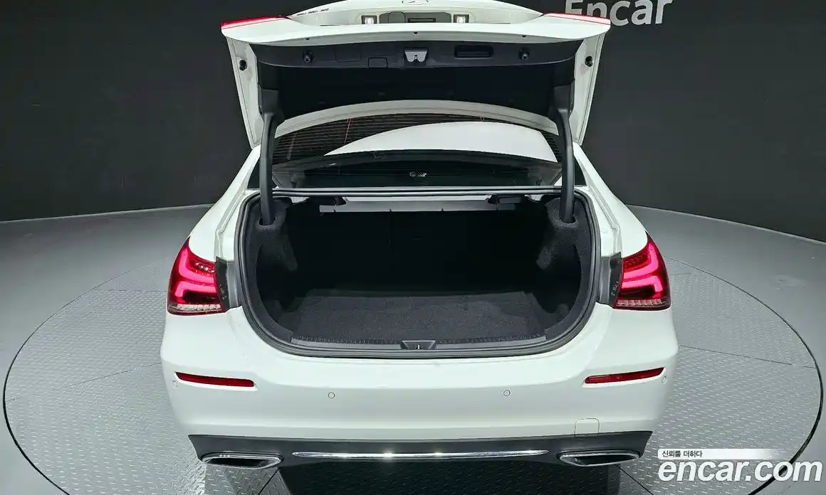 Mercedes-Benz A-Class 2021 1.9 Автомат в Москве № 142286, фото 15