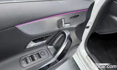 Mercedes-Benz A-Class 2021 1.9 Автомат в Москве № 142286, миниатюра 3