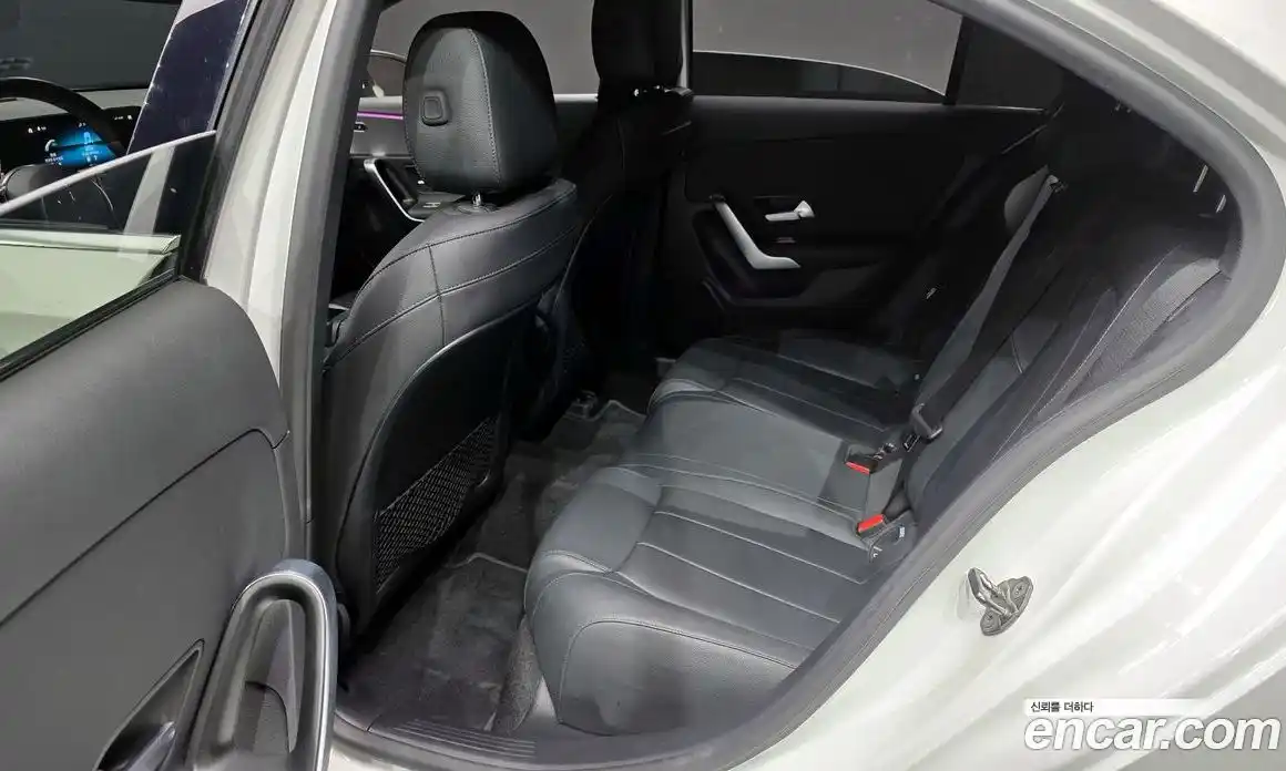 Mercedes-Benz A-Class 2021 1.9 Автомат в Москве № 142286, фото 10