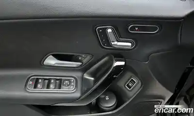 Mercedes-Benz A-Class 2020 2.0 Автомат в Москве № 142689, миниатюра 11