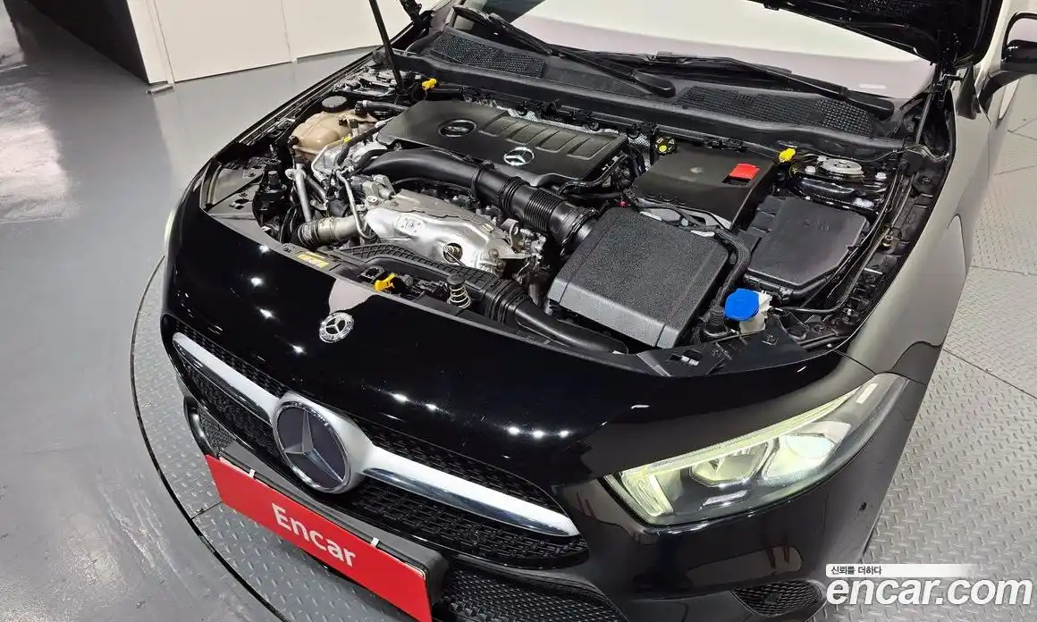 Mercedes-Benz A-Class 2020 2.0 Автомат в Москве № 142689, фото 4