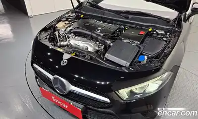 Mercedes-Benz A-Class 2020 2.0 Автомат в Москве № 142689, миниатюра 4