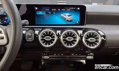 Mercedes-Benz A-Class 2020 2.0 Автомат в Москве № 142689, миниатюра 10