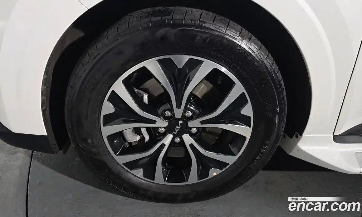 Kia Canival 2023 3.5 Автомат в Москве № 14369, фото 1