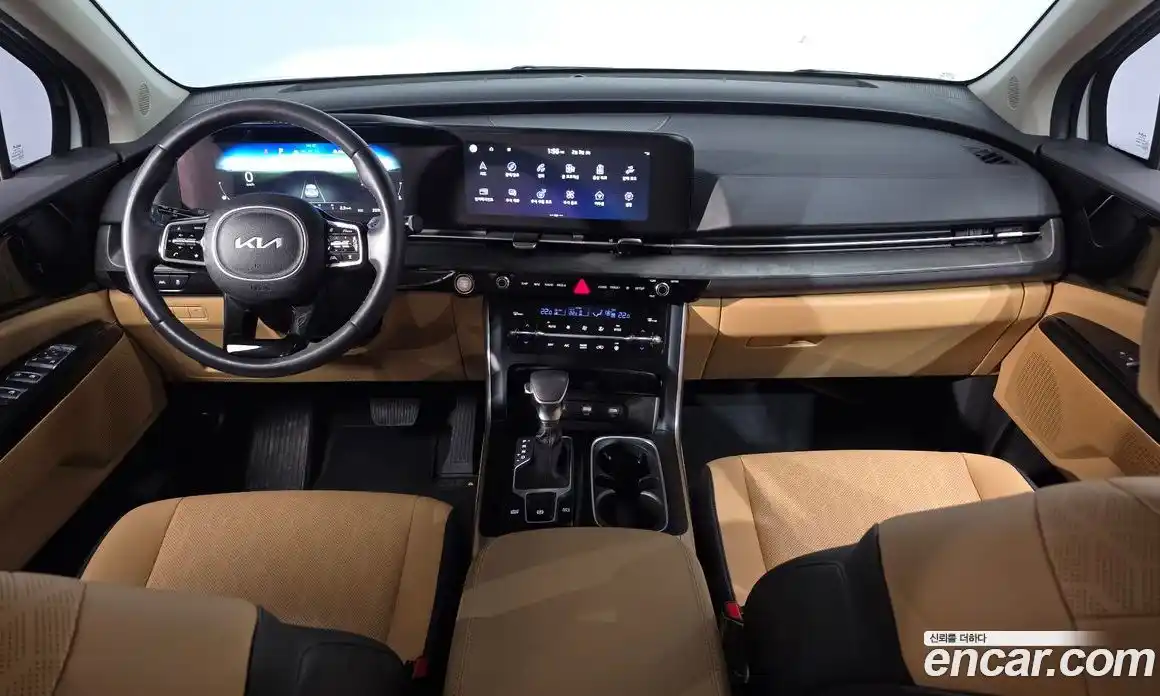 Kia Canival 2023 3.5 Автомат в Москве № 14369, фото 8