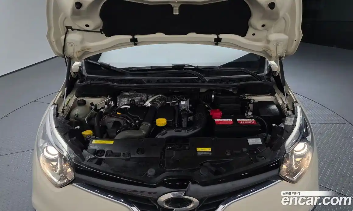 Renault QM3 2015 1.5 Автомат в Москве № 149296, фото 16