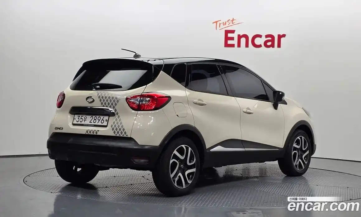 Renault QM3 2015 1.5 Автомат в Москве № 149296, фото 18