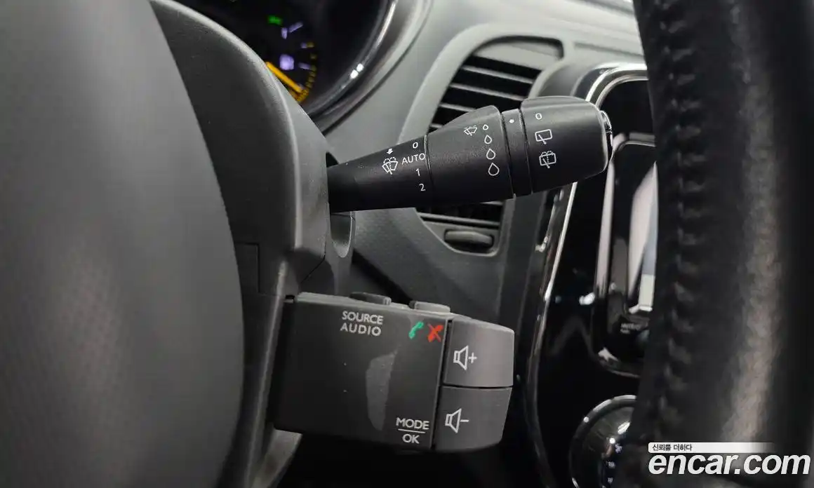 Renault QM3 2015 1.5 Автомат в Москве № 149296, фото 6