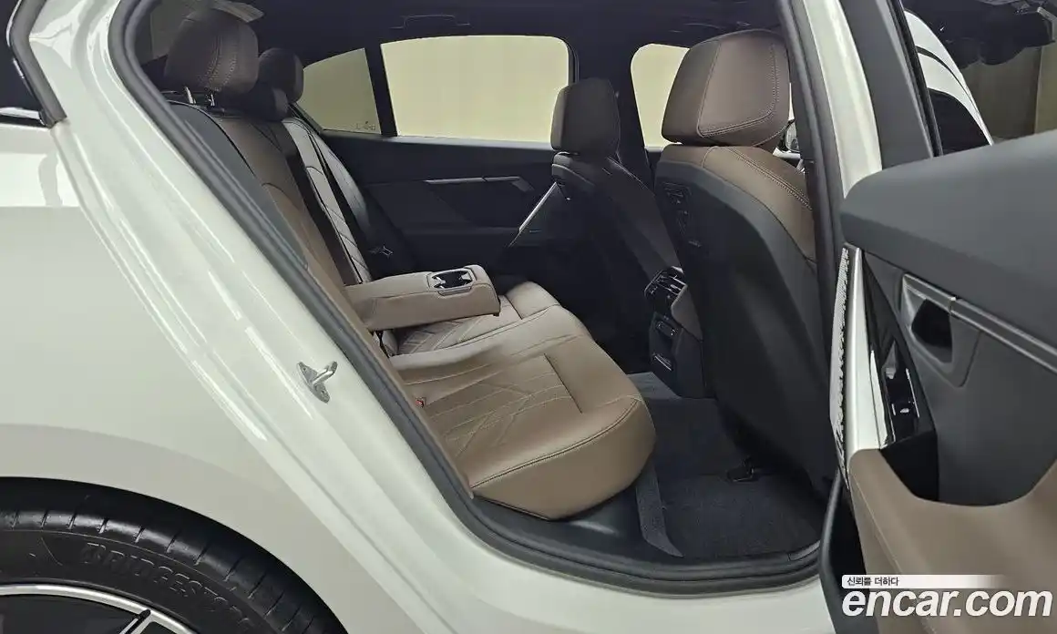 BMW 5-Series 2025 2.0 Автомат в Москве № 153374, фото 3