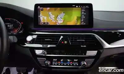 BMW 5-Series 2022 2.0 Автомат в Москве № 157035, миниатюра 2