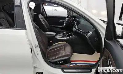 BMW 3-Series 2021 2.0 Автомат в Москве № 157526, миниатюра 5