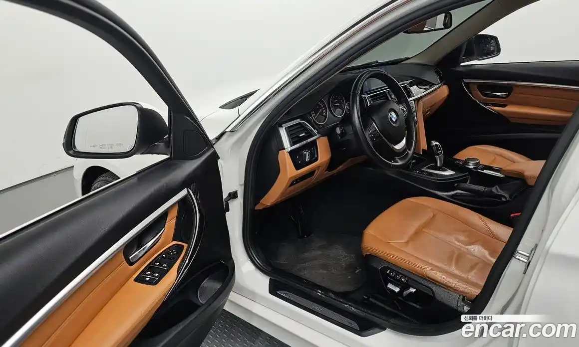 BMW 3-Series 2018 2.0 Автомат в Москве № 159287, фото 1