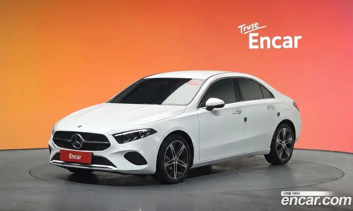 Mercedes-Benz A-Class 2024 2.0 Автомат в Москве № 160182, фото 3