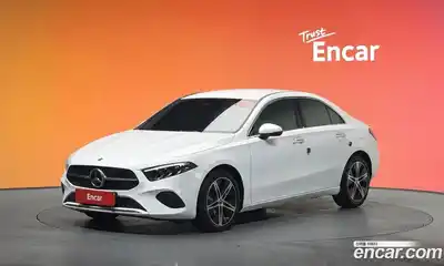 Mercedes-Benz A-Class 2024 2.0 Автомат в Москве № 160182, миниатюра 3