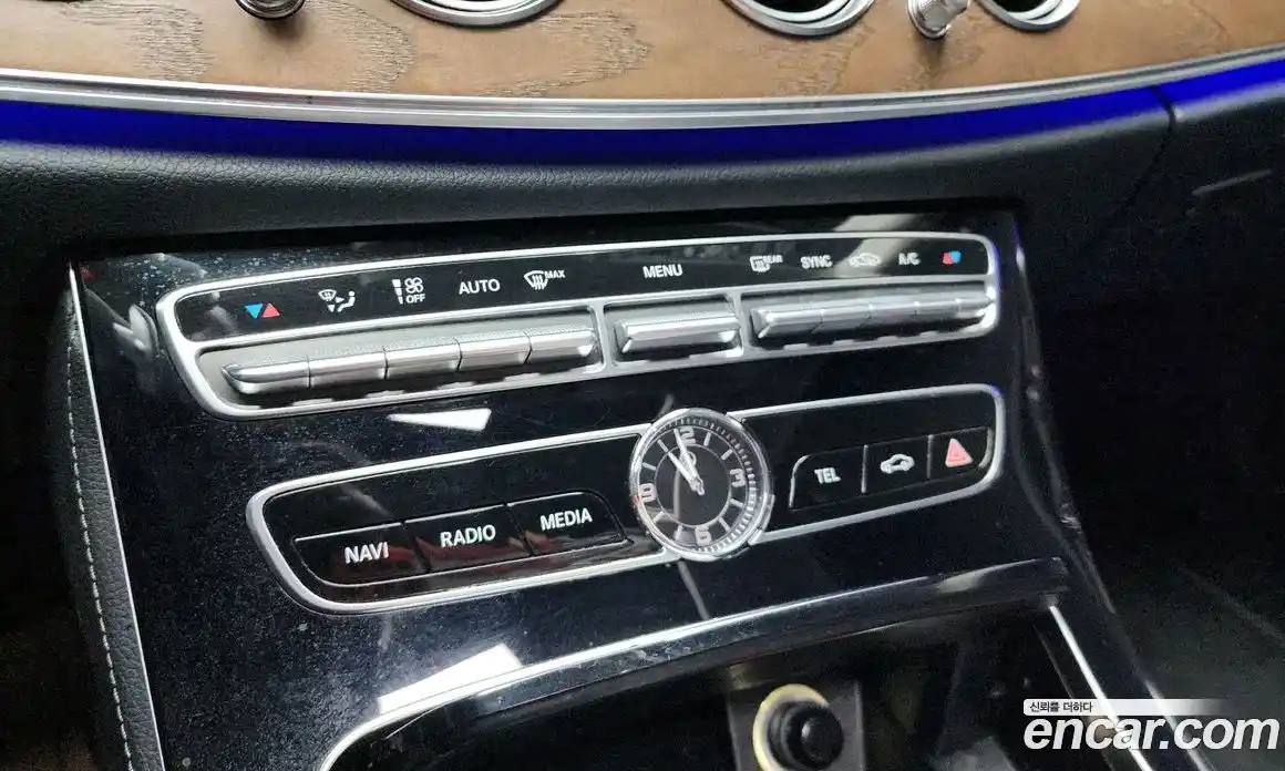 Mercedes-Benz E-Class 2018 2.0 Автомат в Москве № 160960, фото 18