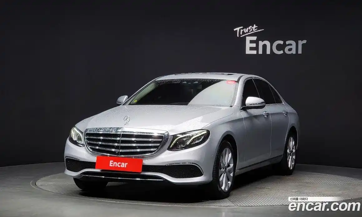 Mercedes-Benz E-Class 2018 2.0 Автомат в Москве № 160960, фото 6