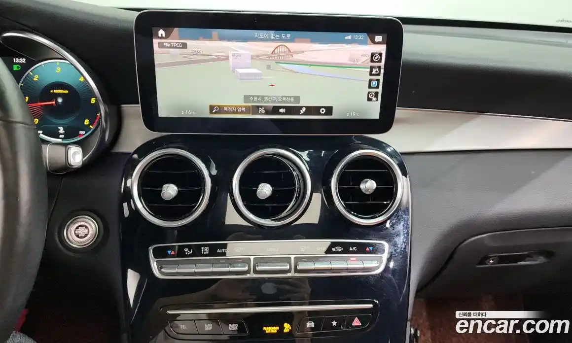 Mercedes-Benz GLC-Class 2020 1.9 Автомат в Москве № 161193, фото 10