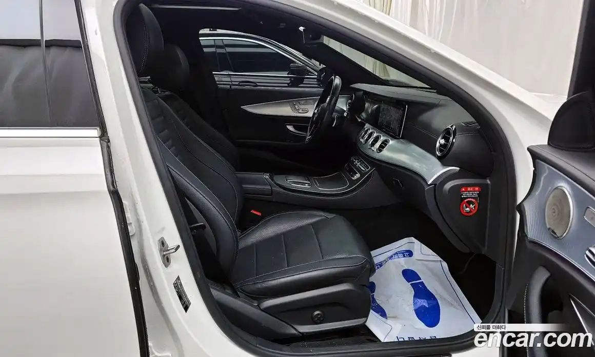 Mercedes-Benz E-Class 2021 2.0 Автомат в Москве № 161428, фото 19