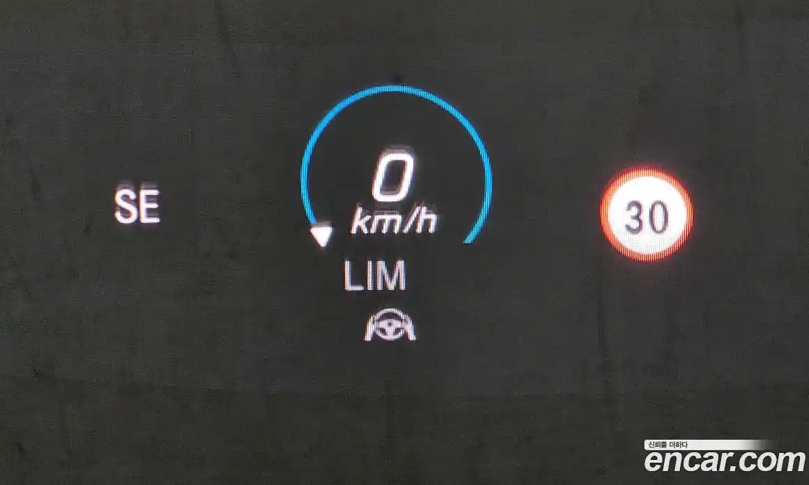 Mercedes-Benz E-Class 2021 2.0 Автомат в Москве № 161645, фото 13