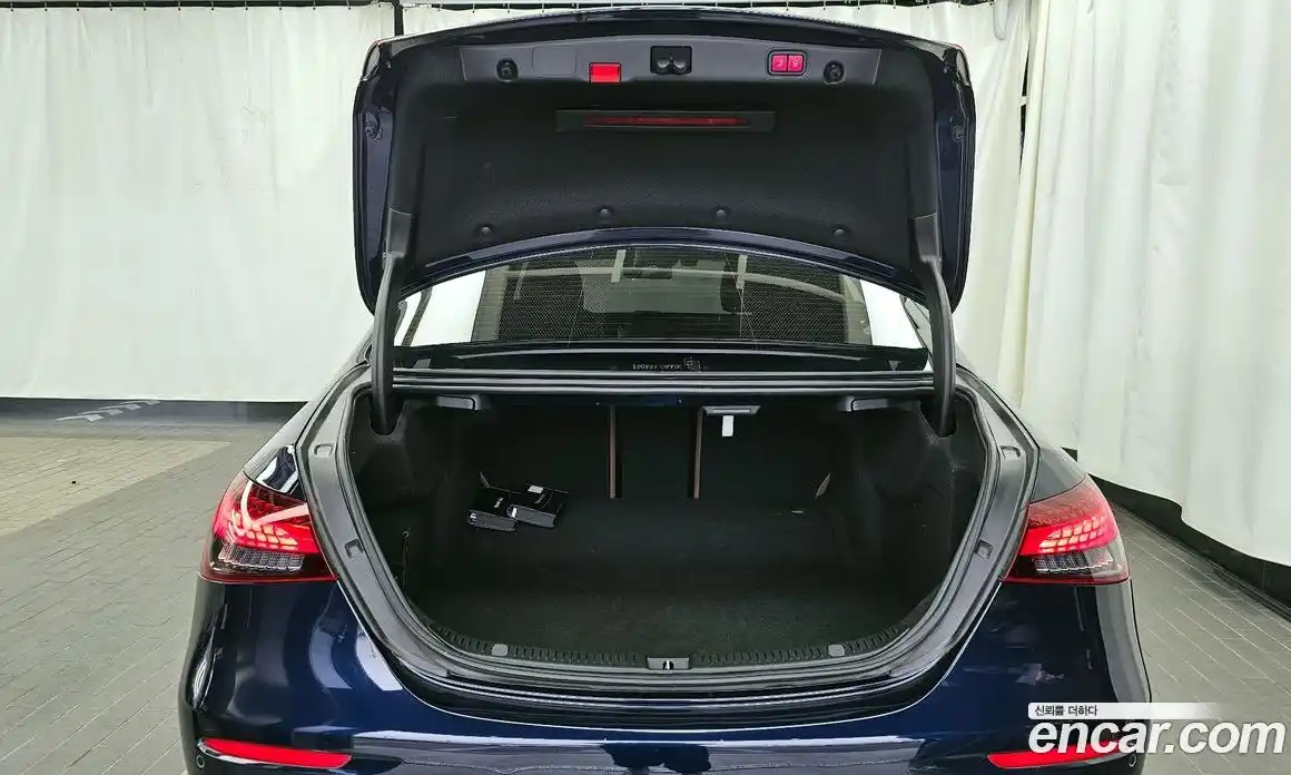 Mercedes-Benz E-Class 2021 2.0 Автомат в Москве № 161645, фото 14