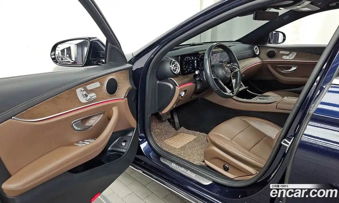 Mercedes-Benz E-Class 2021 2.0 Автомат в Москве № 161645, фото 18