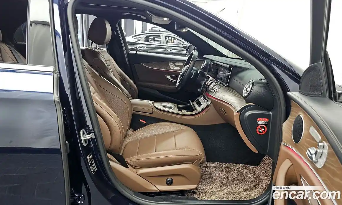 Mercedes-Benz E-Class 2021 2.0 Автомат в Москве № 161645, фото 10