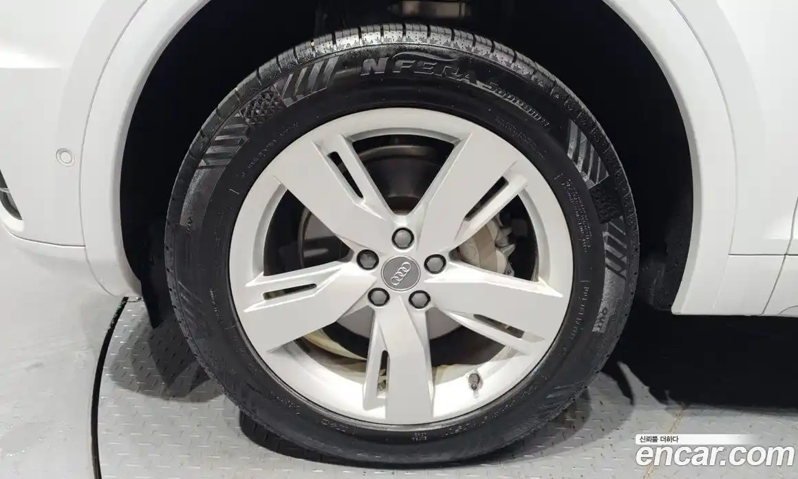 Audi Q5 2020 2.0 Автомат в Москве № 163668, фото 4