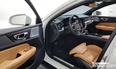Volvo V60 2020 2.0 Автомат в Москве № 164448, миниатюра 4