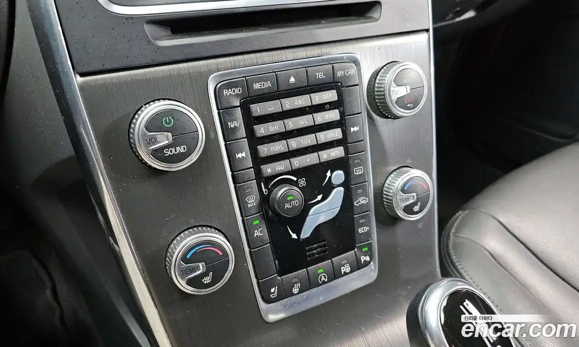 Volvo S60 2015 2.0 Автомат в Москве № 164668, фото 15