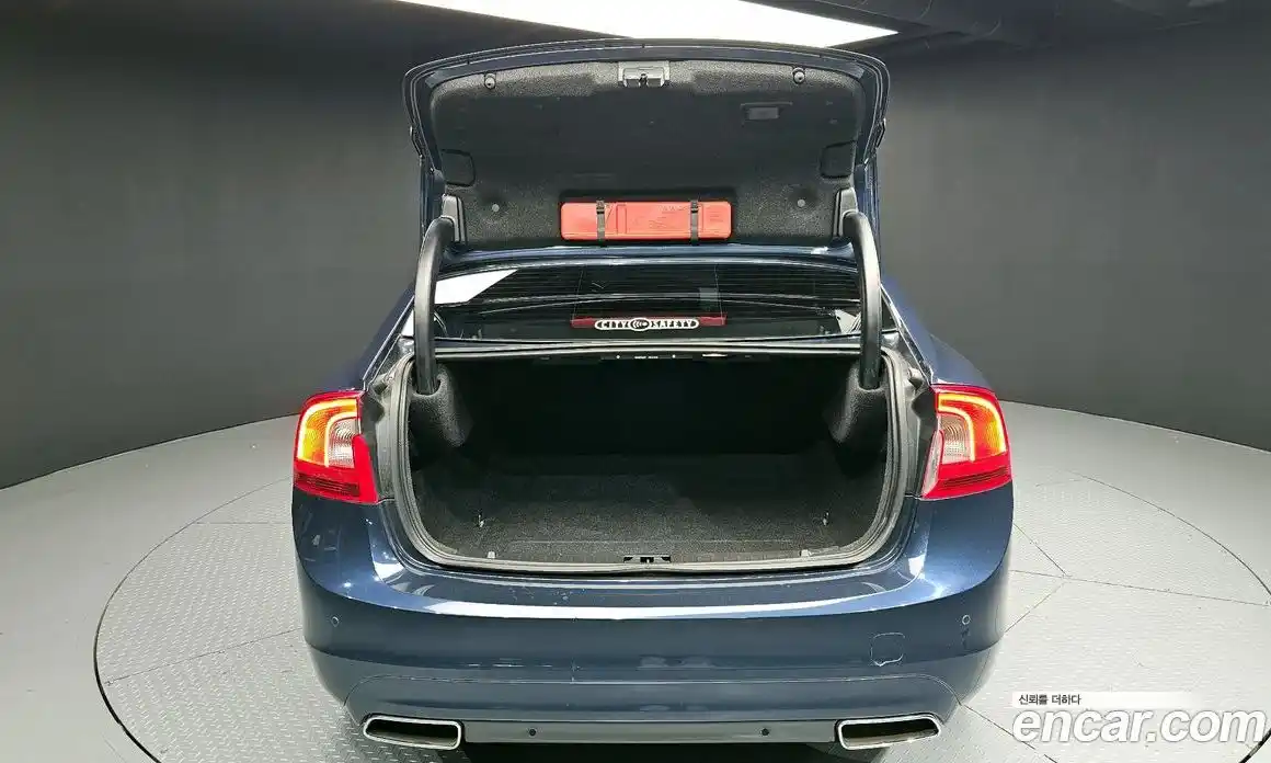 Volvo S60 2015 2.0 Автомат в Москве № 164668, фото 6