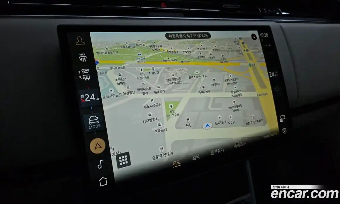 Land Rover Range-Rover 2024 3.0 Автомат в Москве № 165923, фото 14