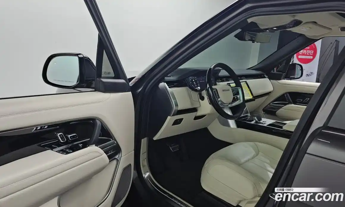 Land Rover Range-Rover 2024 3.0 Автомат в Москве № 165923, фото 16