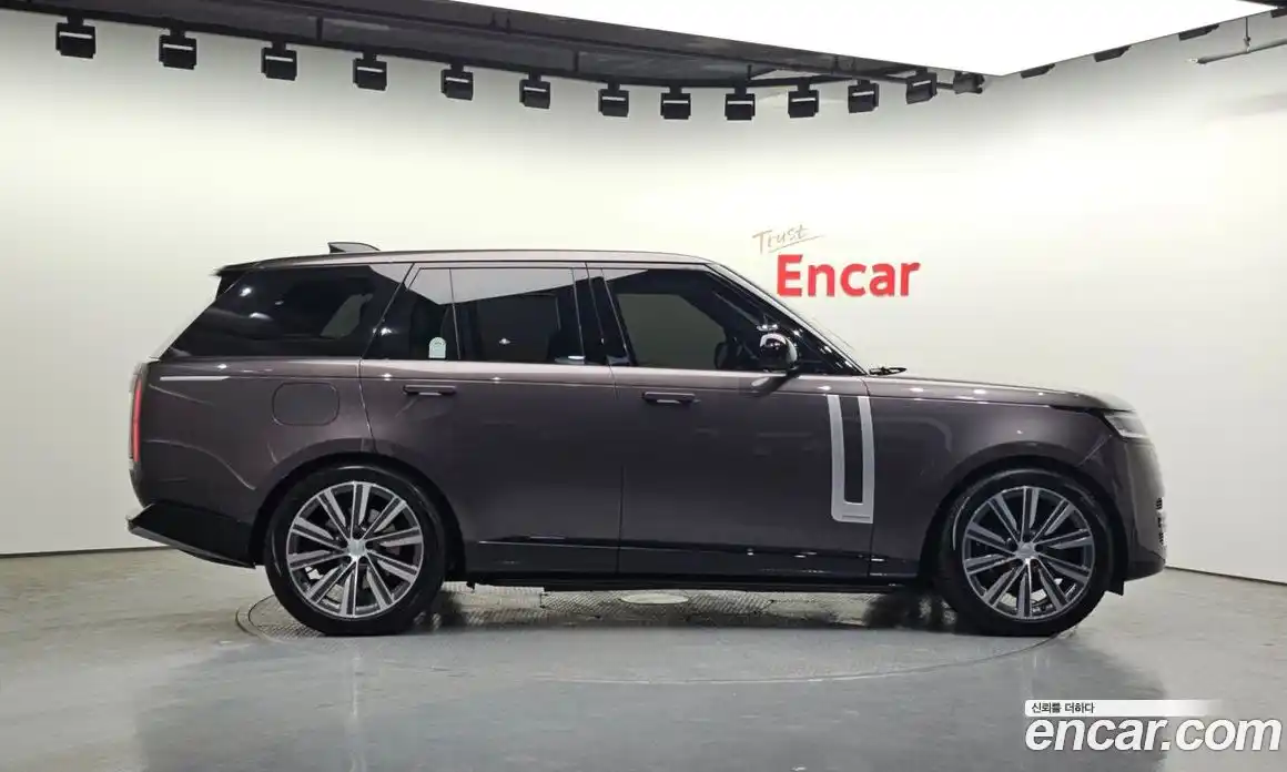 Land Rover Range-Rover 2024 3.0 Автомат в Москве № 165923, фото 19